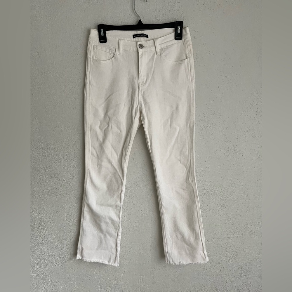 Brandy Melville Woman White Straight Leg High Rise Jean, Size M